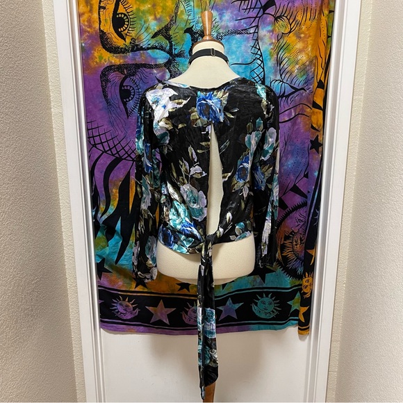 🌈 Amazing open back floral blouse - Picture 6 of 11